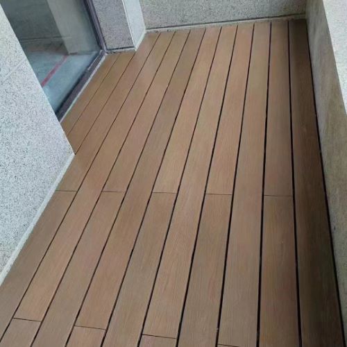 嘉兴室内阳台木塑平台地板制作案例